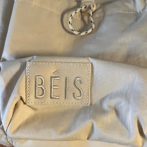 BEIS Cream Carry All Sport Bag - Picture 2 of 10